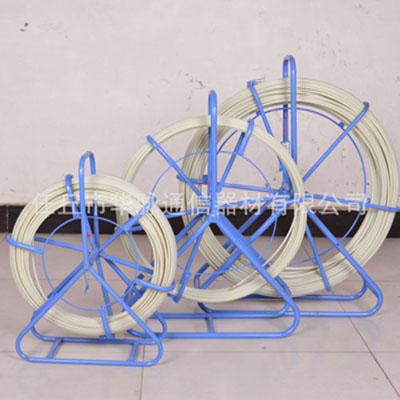 線路施工工具穿孔器